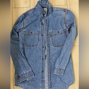 Levi’s shirt size S
